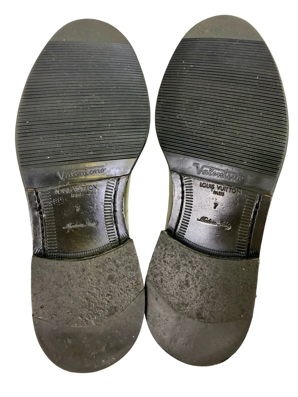 LOUIS VUITTON BLACK LEATHER CAP-TOE DERBYS